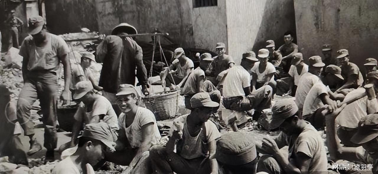 台湾92岁老兵回重庆祭祖,下飞机后却怒道:这不还是台北吗?