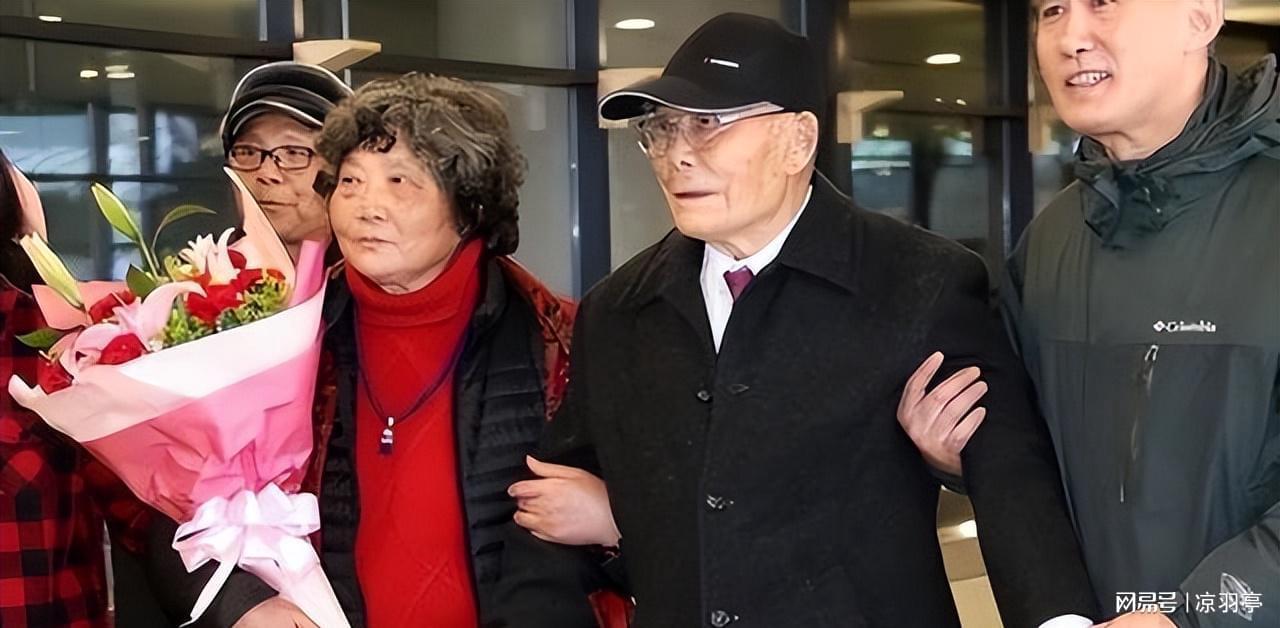 台湾92岁老兵回重庆祭祖,下飞机后却怒道:这不还是台北吗?